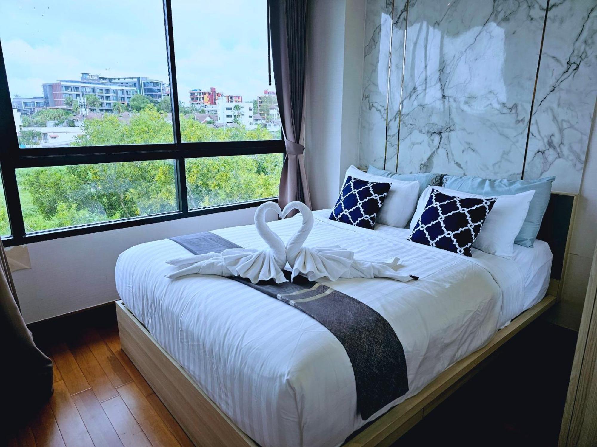 The Lago Naiharn By Sala Estate Nai Harn Extérieur photo